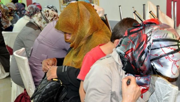 Yardım yaparken utandırdılar - Resim: 1