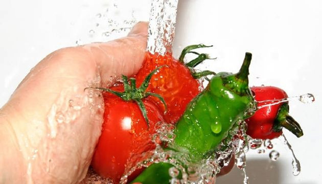 Koronavirüse karşı sebze ve meyveleri temizleyen ev yapımı dezenfektan - Resim: 3