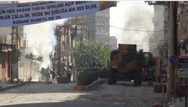 Kobani gerginliği sürüyor - Resim: 3