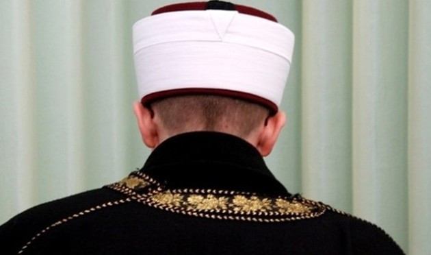 İmamın sapıklığına bakın! Kadının kocasına mesaj atıp... - Resim: 1