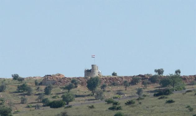 Türkiye sınırında çıldırtacak görüntü! PYD... - Resim: 3