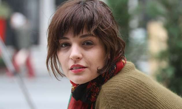 Ünlü oyuncudan kötü haber! Dizleri... - Resim: 1