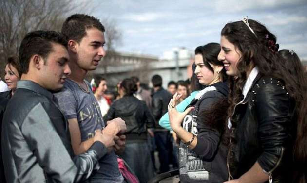 Kızlar her yıl koca bulma festivali yapıyor - Resim: 2