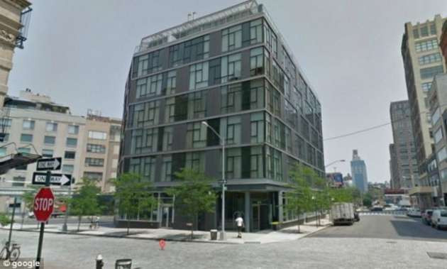 Bu nasıl fotoğrafçı! Dikizleyip fotoğrafları satışa çıkardı! - Resim: 1