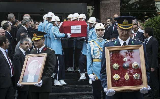Süleyman Demirel son yolculuğuna uğurlanıyor - Resim: 1