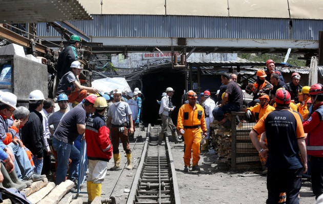 Soma'da gözler artık bu kapıda - Resim: 4