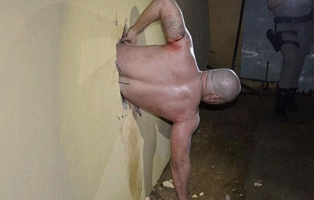 Hayatının en rezil anını yaşadı! - Resim: 2