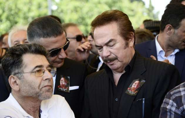 Sümer Tilmaç son yolculuğuna uğurlandı - Resim: 4