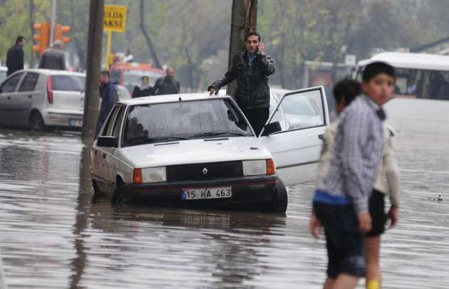 Antalya'yı sağanak vurdu - Resim: 3