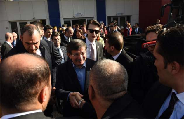 Başbakan Davutoğlu Mersin'de - Resim: 1