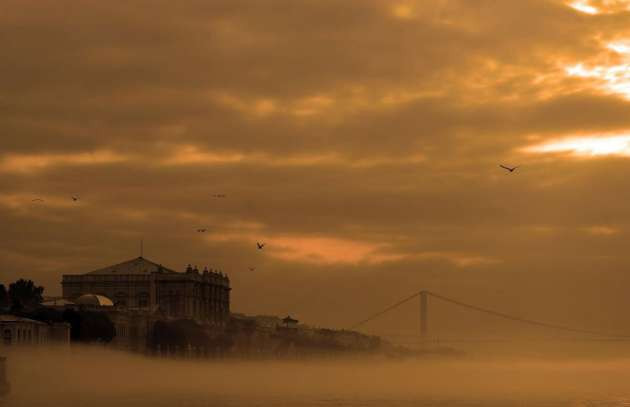 İstanbul güne sisle başladı - Resim: 1