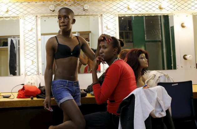 Bu da 'eşcinsel güzellik yarışması' - Resim: 4