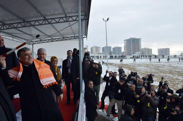 Cumhurbaşkanı Gül bu kıza hayran kaldı! - Resim: 2