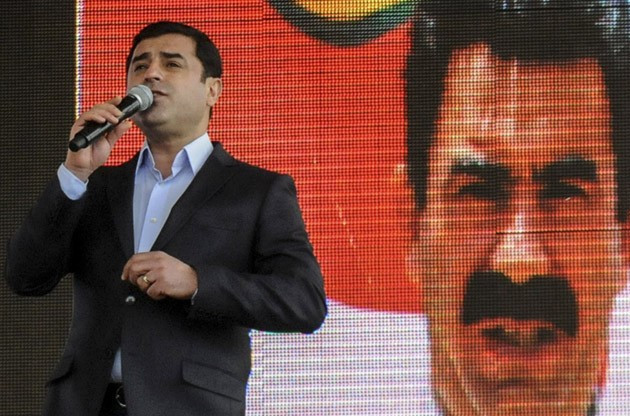 Dünya basınının HDP gözaltı haberlerini sunuş şekli! - Resim: 2