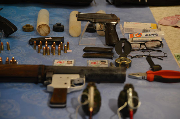 İşte Ankara'daki teröristlerden çıkanlar - Resim: 2