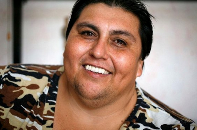 Ağır adamın cenazesi böyle taşındı - Resim: 2