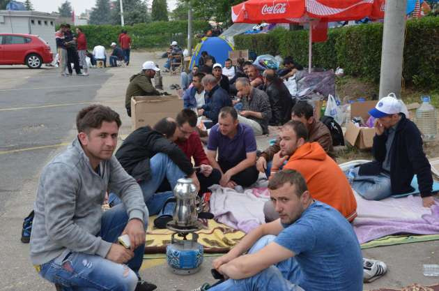 Otomotiv işçileri üretimi durdurdu - Resim: 3