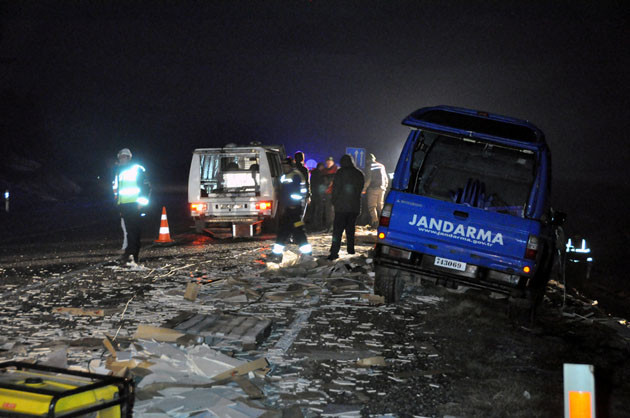 İki erin şehit olduğu kazanın görüntüleri! - Resim: 3