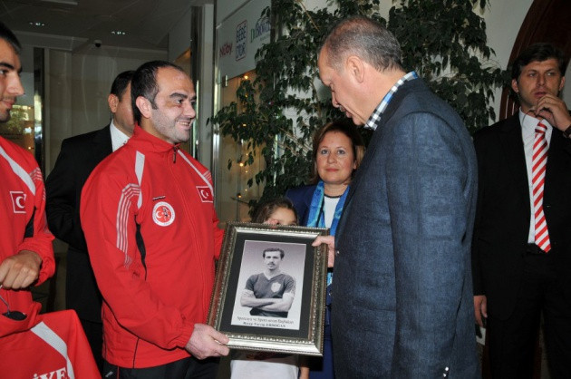 Başbakan Erdoğan'ı şaşırtan sürpriz - Resim: 2