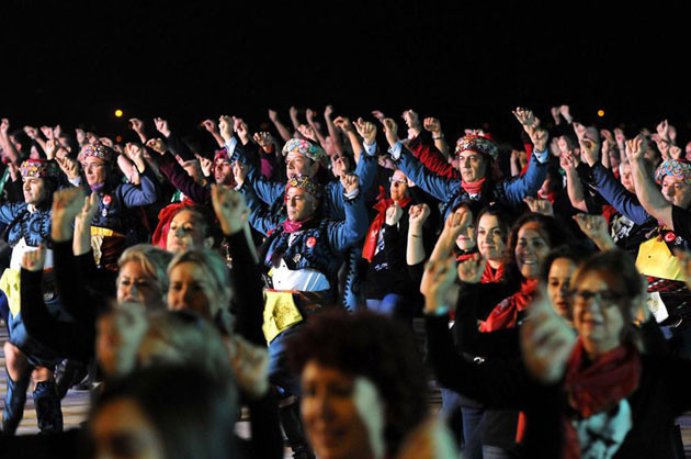 Bin kişi zeybek oynadı - Resim: 3