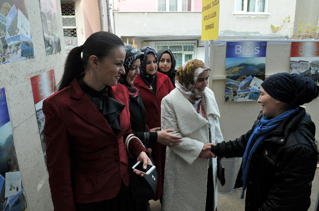 Başkan Yazıcı ve Eşinden Bitlisliler Derneği’ne Ziyaret - Resim: 3