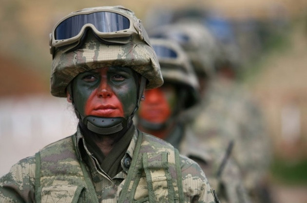 Tunceli dağındaki kadın komutanlar - Resim: 3