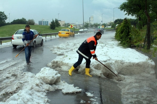 Bu nasıl şey Haziran ayında buz dağı oluştu - Resim: 3