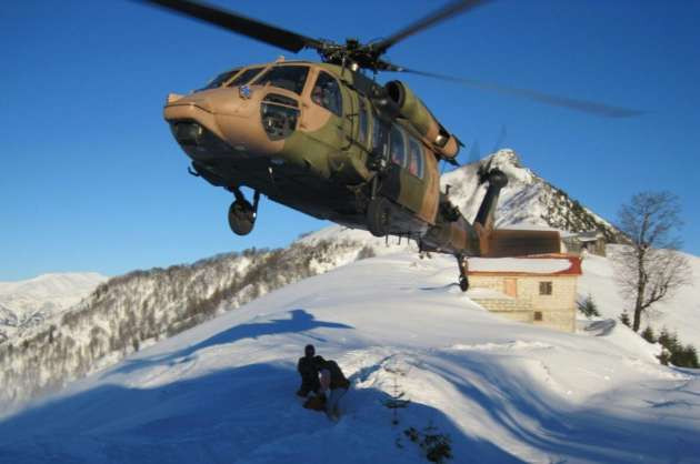 Yaylada mahsur kalanlar kurtarıldı - Resim: 1