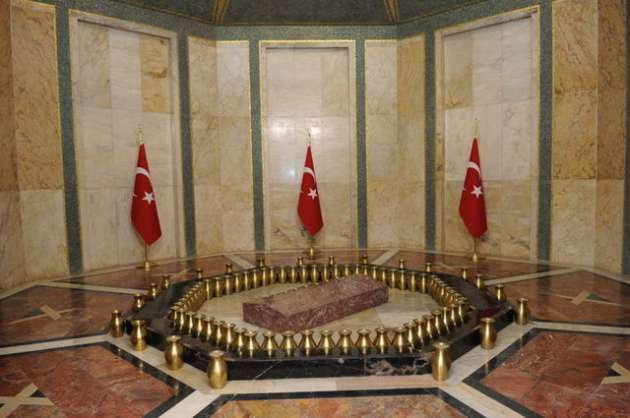 Atatürk'ün naaşı işte burada yatıyor! - Resim: 2