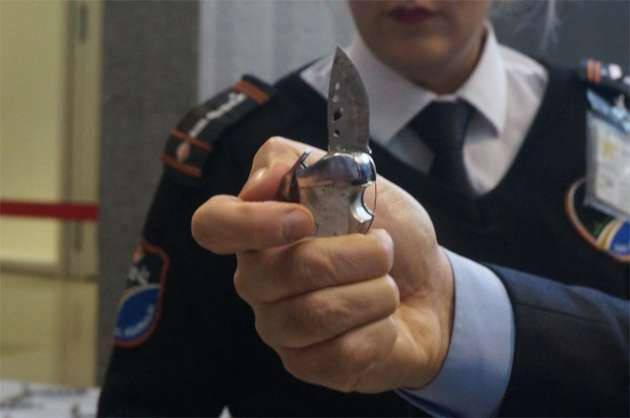 Adliye'de unutulan kesici aletler! - Resim: 2