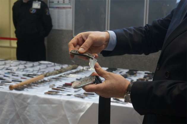 Adliye'de unutulan kesici aletler! - Resim: 3