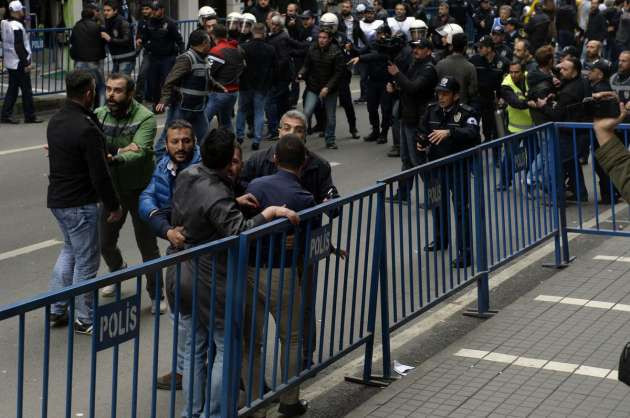 Trabzon'da 1 Mayıs gerginliği - Resim: 2