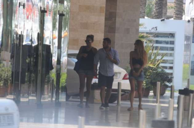 Özlem Yıldız yeni sevgilisi ile görüntülendi - Resim: 3