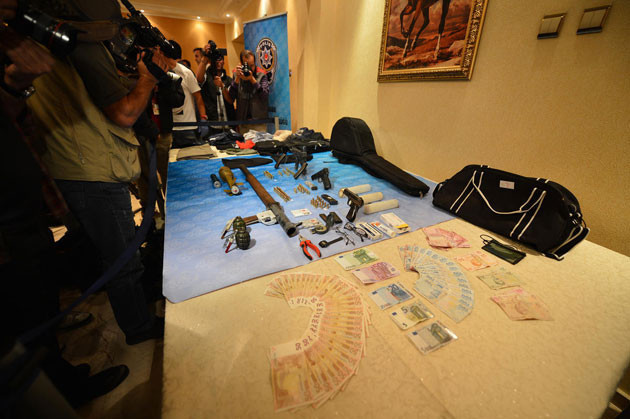 İşte Ankara'daki teröristlerden çıkanlar - Resim: 3