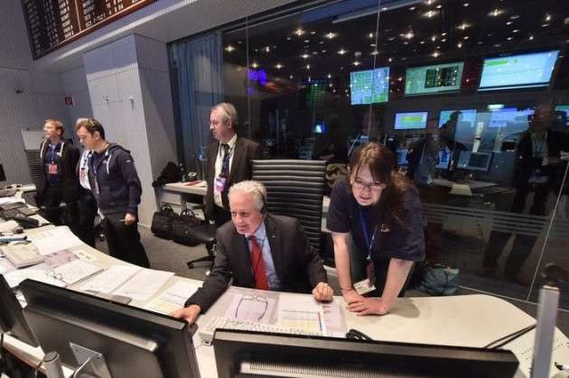 "Philae" kuyruklu yıldıza indi - Resim: 3