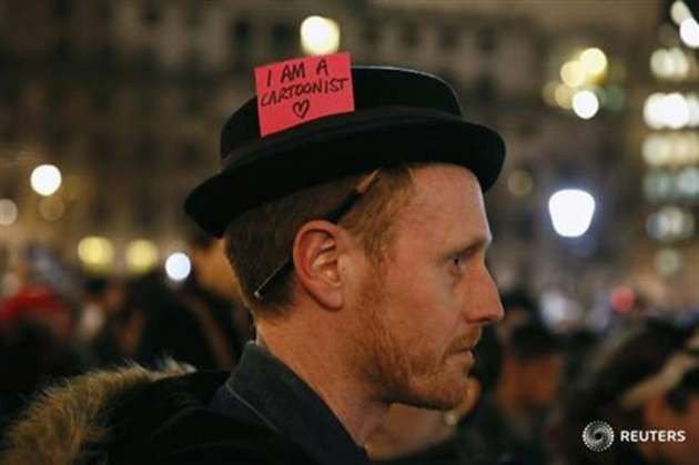 Hebdo'ya düzenlenen saldırı protesto ediliyor  - Resim: 3