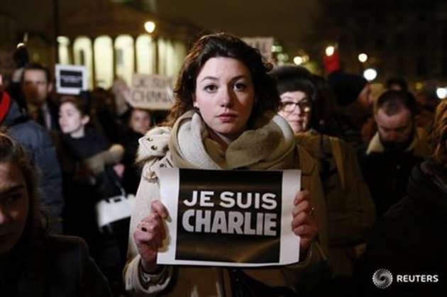 Hebdo'ya düzenlenen saldırı protesto ediliyor  - Resim: 4