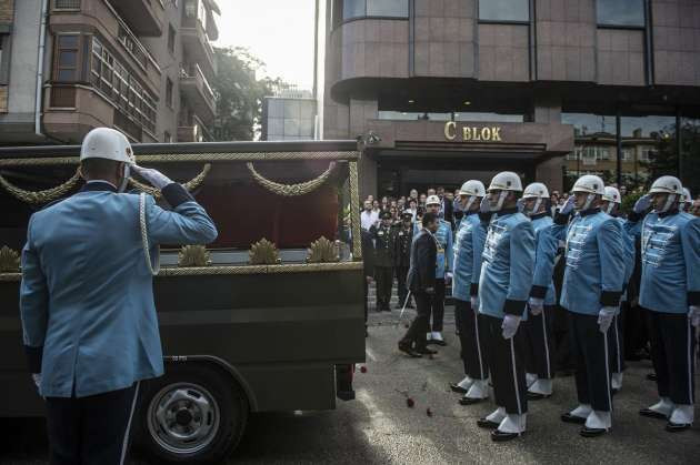 Süleyman Demirel son yolculuğuna uğurlanıyor - Resim: 3
