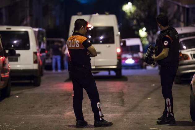 Esenler'de polise ateş açıldı - Resim: 1