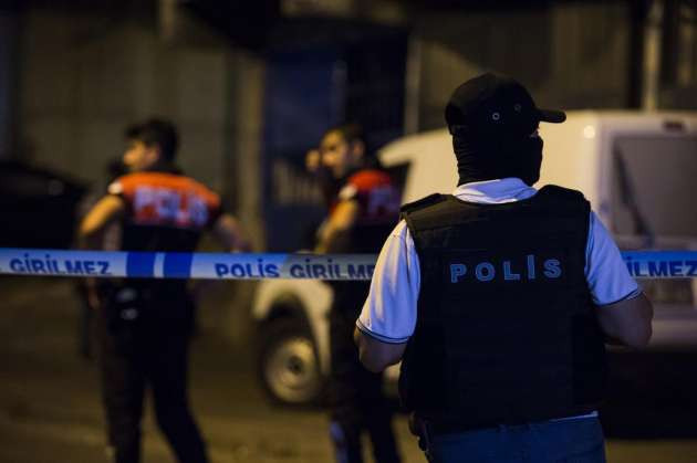 Esenler'de polise ateş açıldı - Resim: 2