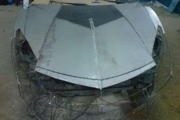 Elleriyle otomobilini Lamborghini yaptı! - Resim: 4