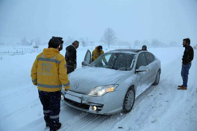 Saatlerce mahsur kaldılar - Resim: 4