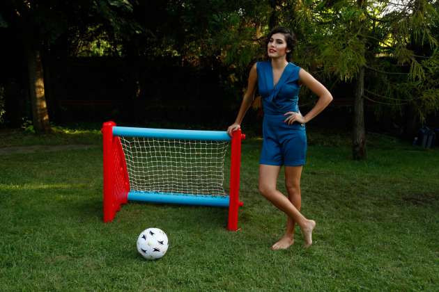 Serenay Aktaş futbol yeteneğini beyazperde de sergiledi - Resim: 3