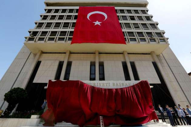 İzmir'de Başbakanlık Ofisi açıldı - Resim: 1