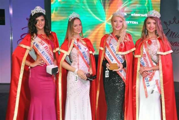 Güzellik yarışmasında skandal - Resim: 3