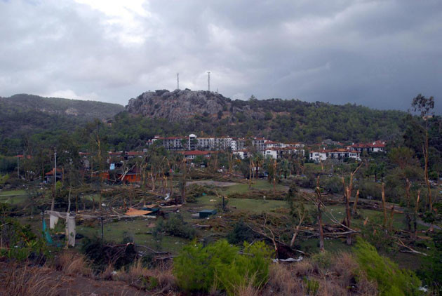 Muğla'da hortum zarara neden oldu - Resim: 3