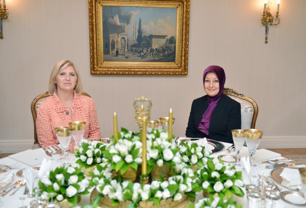 Firts Lady'lerin mantı keyfi - Resim: 1