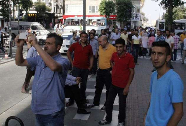 Şanlıurfa’da ilginç AK Parti pankartı - Resim: 4