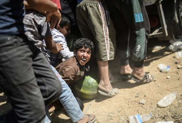 Sınır kapısında karpuz izdihamı - Resim: 1