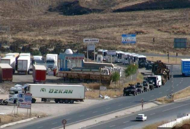 Şırnak'ta 100 araçlık askeri sevkiyat - Resim: 1